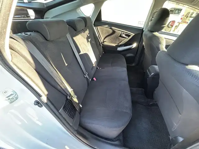 トヨタ プリウス S 群馬県 2012(平24)年 9.7万km ホワイトパールクリスタルシャイン (株)IDOMが運営する【じしゃロン伊勢崎店】の自社ローン専用車両になりますこちらは現金またはオートローンご利用時の価格です。自社ローンご希望の方は別途その旨お申付け下さい/純正ナビ/(ＣＤ/DVD/BlueTooth/フルセグＴＶ/MSV)/バックカメラ/ＥＴＣ/純正アルミ/純正マット