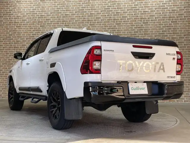 トヨタ ハイラックス Z GRスポーツ 岩手県 2022(令4)年 4.3万km スーパーホワイトⅡ パートタイム４WD/ディーゼルターボ/ハードトノカバー/パノラミックビューモニター/専用エクステリア・インテリア/レッド塗装GRロゴ入りブレーキキャリパー/BATTLEZリフトアップスプリング(フロント)/RAYSチームデイトナ１７インチアルミホイール/パドルシフト/オートLSD/アクティブトラクションコントロール/ダウンヒルアシストコントロール/ヒルスタートアシストコントロール/リヤデフロック/クリアランスソナー/プリクラッシュセーフティ/レーダークルーズコントロール/レーンディパーチャーアラート/ロードサインアシスト/アイドリングストップ/専用シート/運転席パワーシート/純正ディスプレイオーディオ/ナビゲーション/AppleCarPlay・AndroidAuto/ミラー型ドライブレコーダー/ETC2.0/LEDヘッドランプ/フロント・リヤフォグランプ