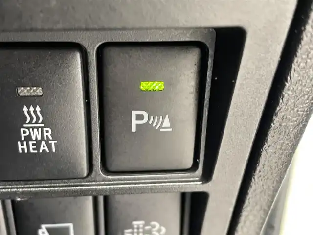 トヨタ ハイラックス Z GRスポーツ 岩手県 2022(令4)年 4.3万km スーパーホワイトⅡ パートタイム４WD/ディーゼルターボ/ハードトノカバー/パノラミックビューモニター/専用エクステリア・インテリア/レッド塗装GRロゴ入りブレーキキャリパー/BATTLEZリフトアップスプリング(フロント)/RAYSチームデイトナ１７インチアルミホイール/パドルシフト/オートLSD/アクティブトラクションコントロール/ダウンヒルアシストコントロール/ヒルスタートアシストコントロール/リヤデフロック/クリアランスソナー/プリクラッシュセーフティ/レーダークルーズコントロール/レーンディパーチャーアラート/ロードサインアシスト/アイドリングストップ/専用シート/運転席パワーシート/純正ディスプレイオーディオ/ナビゲーション/AppleCarPlay・AndroidAuto/ミラー型ドライブレコーダー/ETC2.0/LEDヘッドランプ/フロント・リヤフォグランプ