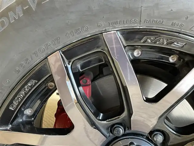 トヨタ ハイラックス Z GRスポーツ 岩手県 2022(令4)年 4.3万km スーパーホワイトⅡ パートタイム４WD/ディーゼルターボ/ハードトノカバー/パノラミックビューモニター/専用エクステリア・インテリア/レッド塗装GRロゴ入りブレーキキャリパー/BATTLEZリフトアップスプリング(フロント)/RAYSチームデイトナ１７インチアルミホイール/パドルシフト/オートLSD/アクティブトラクションコントロール/ダウンヒルアシストコントロール/ヒルスタートアシストコントロール/リヤデフロック/クリアランスソナー/プリクラッシュセーフティ/レーダークルーズコントロール/レーンディパーチャーアラート/ロードサインアシスト/アイドリングストップ/専用シート/運転席パワーシート/純正ディスプレイオーディオ/ナビゲーション/AppleCarPlay・AndroidAuto/ミラー型ドライブレコーダー/ETC2.0/LEDヘッドランプ/フロント・リヤフォグランプ