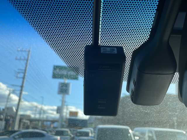 トヨタ アルファード S Cパッケージ 静岡県 2020(令2)年 3.2万km ホワイトパールクリスタルシャイン /DAナビ/地デジTV//純正CD/DVD/Bluetooth//バックカメラ//フリップダウンリアモニター//両側パワースライドドア//サンルーフ//デジタルインナーミラー//パワーバックドア//セーフティセンス//レーダークルーズコントロール//ブラインドスポットモニター//合成シート//シートヒーター/エアシート//純正18インチAW//2.0ETC//保証書//取説