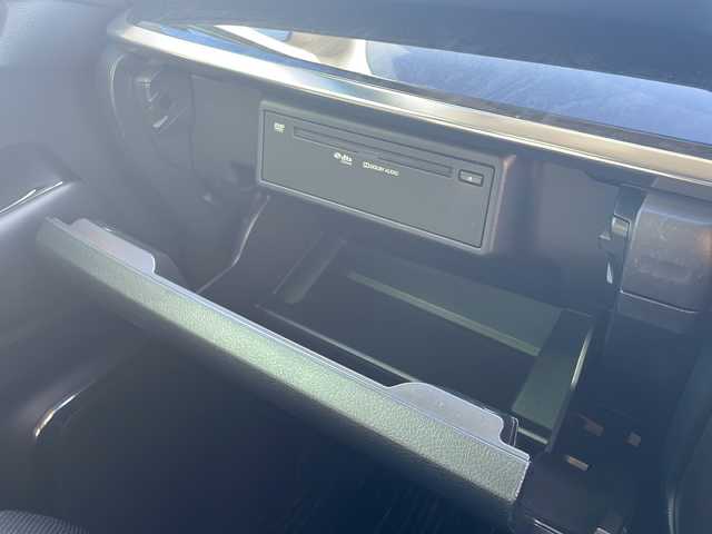 トヨタ アルファード S Cパッケージ 静岡県 2020(令2)年 3.2万km ホワイトパールクリスタルシャイン /DAナビ/地デジTV//純正CD/DVD/Bluetooth//バックカメラ//フリップダウンリアモニター//両側パワースライドドア//サンルーフ//デジタルインナーミラー//パワーバックドア//セーフティセンス//レーダークルーズコントロール//ブラインドスポットモニター//合成シート//シートヒーター/エアシート//純正18インチAW//2.0ETC//保証書//取説