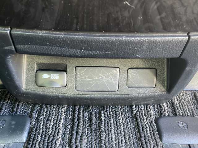 トヨタ アルファード S Cパッケージ 静岡県 2020(令2)年 3.2万km ホワイトパールクリスタルシャイン /DAナビ/地デジTV//純正CD/DVD/Bluetooth//バックカメラ//フリップダウンリアモニター//両側パワースライドドア//サンルーフ//デジタルインナーミラー//パワーバックドア//セーフティセンス//レーダークルーズコントロール//ブラインドスポットモニター//合成シート//シートヒーター/エアシート//純正18インチAW//2.0ETC//保証書//取説