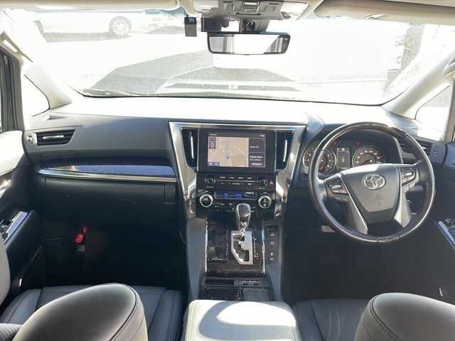 トヨタ アルファード S Cパッケージ 静岡県 2020(令2)年 3.2万km ホワイトパールクリスタルシャイン /DAナビ/地デジTV//純正CD/DVD/Bluetooth//バックカメラ//フリップダウンリアモニター//両側パワースライドドア//サンルーフ//デジタルインナーミラー//パワーバックドア//セーフティセンス//レーダークルーズコントロール//ブラインドスポットモニター//合成シート//シートヒーター/エアシート//純正18インチAW//2.0ETC//保証書//取説