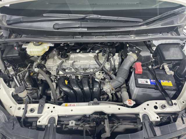 トヨタ ノア Si ダブルバイビー 神奈川県 2018(平30)年 2.6万km ホワイトパールクリスタルシャイン 純正SDナビ【NSZU-Z68T】/AM/FM/フルセグ/Bluetooth/USB/バックカメラ/純正フリップダウンモニター/両側パワースライドドア/クルーズコントロール/トヨタセーフティーセンス/ビルトインETC/前後ドライブレコーダー/純正フロアマット/ステアリングスイッチ/スマートキー/レーンアシスト/純正16インチアルミホイル/LEDヘッドライト/オートライト/オートマチックハイビーム/ドアバイザー/レーンディパーチャーアラート/コーナーセンサー/プリクラッシュセーフティー/先行車告知機能