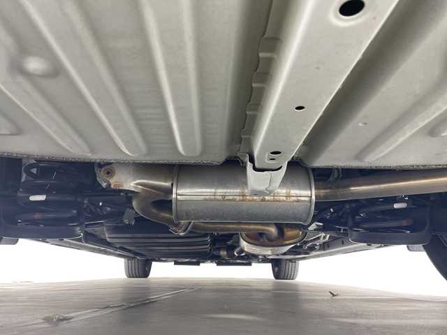 トヨタ ノア Si ダブルバイビー 神奈川県 2018(平30)年 2.6万km ホワイトパールクリスタルシャイン 純正SDナビ【NSZU-Z68T】/AM/FM/フルセグ/Bluetooth/USB/バックカメラ/純正フリップダウンモニター/両側パワースライドドア/クルーズコントロール/トヨタセーフティーセンス/ビルトインETC/前後ドライブレコーダー/純正フロアマット/ステアリングスイッチ/スマートキー/レーンアシスト/純正16インチアルミホイル/LEDヘッドライト/オートライト/オートマチックハイビーム/ドアバイザー/レーンディパーチャーアラート/コーナーセンサー/プリクラッシュセーフティー/先行車告知機能