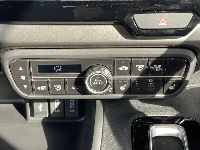 ホンダ Ｎ ＢＯＸ カスタム L ターボ スタイル+ブラック 兵庫県 2022(令4)年 1.6万km メテオロイドグレーメタリック 純正8インチプレミアムインターナビ/Bluetooth接続/両側パワースライドドア/バックカメラ/電子パーキング/オートホールド/純正フロアマット/純正アルミホイール/ビルトインETC/プリクラッシュ/前席シートヒーター/パドルシフト/LEDヘッドライト/追従有クルーズコントロール/スイッチスタート