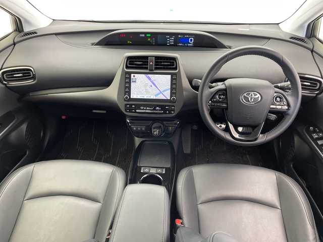 トヨタ プリウス S ツーリングセレ ブラックED 千葉県 2022(令4)年 5.4万km プラチナホワイトパールマイカ モデリスタエアロ/Miracast/パノラミックビューモニター/トヨタセーフティーセンス/純正ディスプレイオーディオ/ビルトインETC2.0/革ステアリング/ステアリングリモコン/革シート/前席シートヒーター/車線逸脱防止/USB/Isofix/電格ウィンカーミラー/フォグランプ/LEDヘッドライト/純正フロアマット