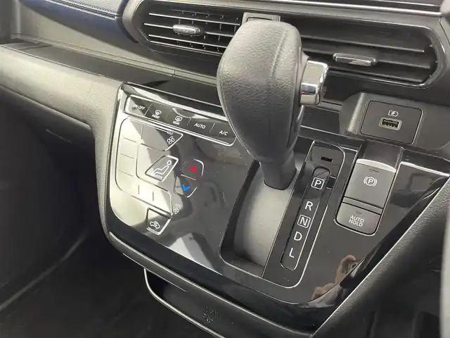 日産 デイズ HWS X プロパイロットED 宮城県 2023(令5)年 0.8万km ブラック 純正９型ディスプレイオーディオ　/アラウンドビューモニター　/プロパイロット　/エマージェンシーブレーキ　/車線逸脱警報　/先行車発進告知　/前後コーナーセンサー　/電動パーキングブレーキ　/標識検知　/スマートキー　/連動ドライブレコーダー/スマートフォン連携/ＥＴＣ　/禁煙