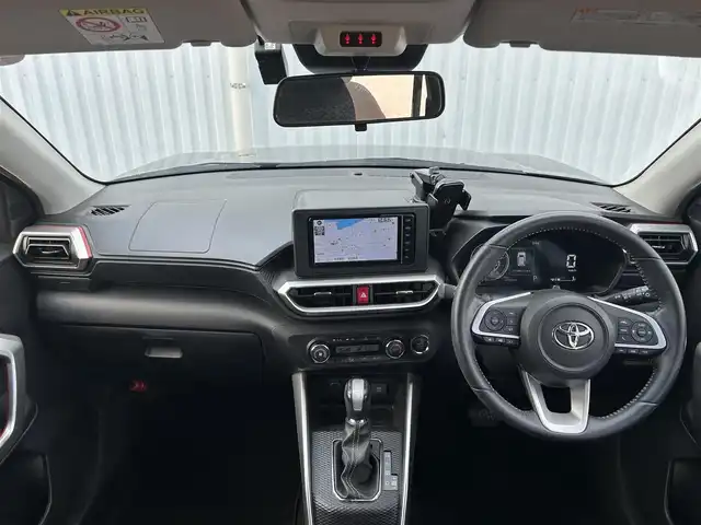 トヨタ ライズ Z 愛媛県 2021(令3)年 4.1万km ブラックマイカメタリック レーダークルコン/ＥＴＣ/アランドビュー/前ドラレコ/シートヒーター/フルセグＴＶ/スペアキー/純正ナビ/LEDライト/純正AW/USB入力端子/パーキングアシスト/アイドリングストップ