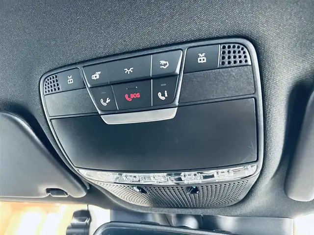 メルセデス・ベンツ ＧＬＣ２００ スポーツ 大阪府 2018(平30)年 6.4万km ダイヤモンドホワイト レーダーセーフティ/ハーフレザー/メモリ付きパワーシート/シートヒーター/純正ナビ/TV/３６０度カメラ/純正19インチAW/LEDヘッドライト/ACC/ブラインドスポット/電動リアゲート