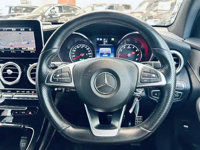 メルセデス・ベンツ ＧＬＣ２００ スポーツ 大阪府 2018(平30)年 6.4万km ダイヤモンドホワイト レーダーセーフティ/ハーフレザー/メモリ付きパワーシート/シートヒーター/純正ナビ/TV/３６０度カメラ/純正19インチAW/LEDヘッドライト/ACC/ブラインドスポット/電動リアゲート