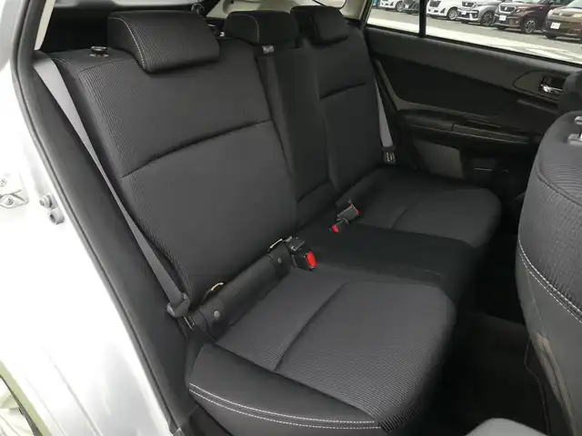 スバル インプレッサ スポーツ 1．6i－L 千葉県 2013(平25)年 5.2万km アイスシルバーメタリック 社外CDデッキ/ETC/フォグライト/純正15インチアルミホイル/スマートブレーキサポート