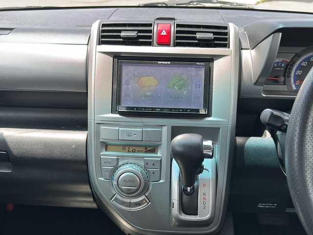 ホンダ ゼスト スパーク W 鹿児島県 2012(平24)年 10.9万km 黒 社外ナビ/Bluetooth/TV/電動格納ミラー/純正フロアマット/ドアバイザー/オートエアコン/パワーウィンドウ/純正AW/ベンチシート/保証書/取扱説明書/スマートキー
