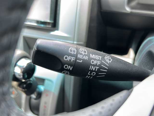 ホンダ ゼスト スパーク W 鹿児島県 2012(平24)年 10.9万km 黒 社外ナビ/Bluetooth/TV/電動格納ミラー/純正フロアマット/ドアバイザー/オートエアコン/パワーウィンドウ/純正AW/ベンチシート/保証書/取扱説明書/スマートキー
