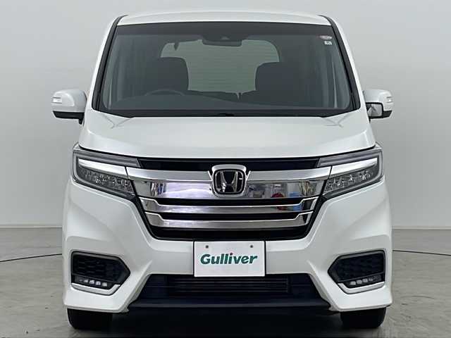ホンダ ステップワゴン スパーダ ホンダセンシング 道央・札幌 2020(令2)年 3.4万km プラチナホワイトパール ・4WD/・ワンオーナー/・純正ナビ&CD&DVD&BT&TV&SD&AppleCarplay/・両側パワースライドドア/・バックカメラ/・ホンダセンシング/・横滑り防止装置/・アイドリングストップ/・ビルトインETC2.0/・ドアミラーヒーター/・純正フロアマット/・LEDヘッドライト/・オートライト/・スマートキー/・スペアキー/・純正AW付き夏タイヤ積込