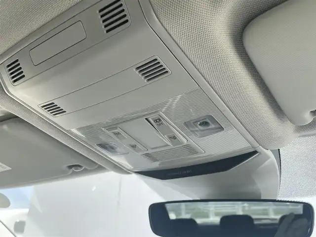 フォルクスワーゲン ＶＷ Ｔ－ロック TDI スタイル デザインPKG 東京都 2021(令3)年 3.2万km ディープブラックパールエフェクト ワンオーナー/純正ナビ/バックカメラ/パワーバックドア/アダプティブクルーズコントロール/ブラインドスポットモニター/ETC2.0/スマートキー