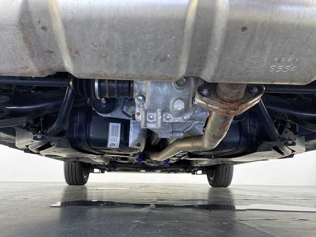 マツダ デミオ XD ツーリング 長野県 2018(平30)年 5.8万km ソニックシルバーM 4WD/純正SDナビ&フルセグTV&CD&DVD&USB&BT/クルーズコントロール/車線逸脱警報/衝突軽減ブレーキ/ヘッドアップディスプレイ/後方コーナーセンサー/アイドリングストップ/ステアリングスイッチ/パドルシフト/バックカメラ/ETC/LEDヘッドライト/オートライト/フロントフォグランプ/リアフォグランプ/電動格納ミラー/ウィンカーミラー/純正16インチAW装着/社外フロアマット/社外ドアバイザー/プッシュスタート/スマートキー/スペアキー1本/取扱説明書