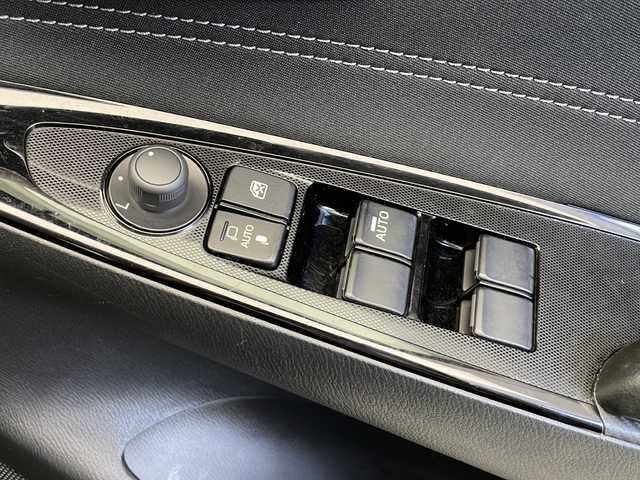 マツダ デミオ XD ツーリング 長野県 2018(平30)年 5.8万km ソニックシルバーM 4WD/純正SDナビ&フルセグTV&CD&DVD&USB&BT/クルーズコントロール/車線逸脱警報/衝突軽減ブレーキ/ヘッドアップディスプレイ/後方コーナーセンサー/アイドリングストップ/ステアリングスイッチ/パドルシフト/バックカメラ/ETC/LEDヘッドライト/オートライト/フロントフォグランプ/リアフォグランプ/電動格納ミラー/ウィンカーミラー/純正16インチAW装着/社外フロアマット/社外ドアバイザー/プッシュスタート/スマートキー/スペアキー1本/取扱説明書