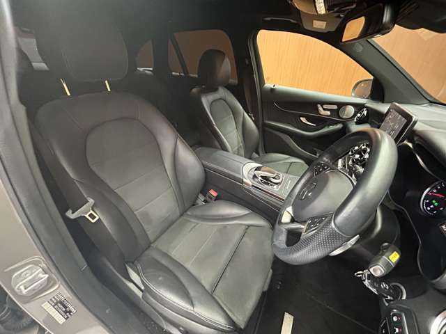 メルセデス・ベンツ ＧＬＣ２２０ d 4マチック ローレウスED 千葉県 2019(令1)年 5.7万km モハーベシルバー 限定車　/ナイトＰＫＧ　/パノラマＳＲ　/Ｂｕｒｍｅｓｔｅｒサウンド　/ＡＣＣ　/半革　/ナビ　/ＴＶ　/３６０°Ｂｌｕｅｔｏｏｔｈ接続　/シートＨ　/電動リアゲート　/アクティブパーキング　　/ＲＳＰ　/ＥＴＣ　/ドラレコ