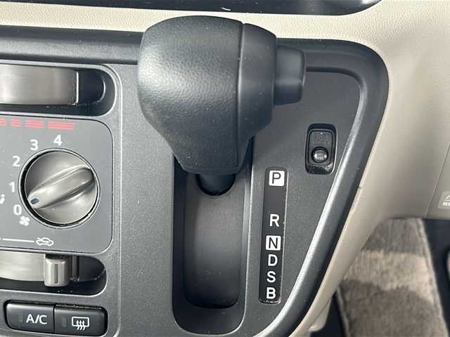 トヨタ パッソ X　S 岐阜県 2018(平30)年 3.2万km シルバー ワンオーナー/ディーラーナビ/AM/FM/TV/Bluetooth/純正マット/純正ドアバイザー/前方純正ドラレコ/横滑り防止/アイドリングストップ/衝突軽減ブレーキ