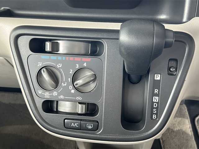 トヨタ パッソ X　S 岐阜県 2018(平30)年 3.2万km シルバー ワンオーナー/ディーラーナビ/AM/FM/TV/Bluetooth/純正マット/純正ドアバイザー/前方純正ドラレコ/横滑り防止/アイドリングストップ/衝突軽減ブレーキ