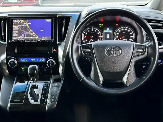 トヨタ アルファード S 山形県 2016(平28)年 11.4万km ブラック 登録時走行距離114775Km/保証書/取扱説明書/後席モニター（ALPINE）/社外SDナビ（ALPINE）/フルセグTV/黒革シートカバー/両側パワースライドドア/前後コーナーセンサー/トヨタセーフティセンス/7人乗り/オットマン/バックカメラ/LEDヘッドライト/ウィンカーミラー/電動格納ミラー/ETC/プッシュスタート/スタッドレスタイヤ車載