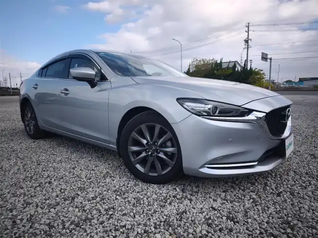 マツダ マツダ６セダン 20S 愛媛県 2019(令1)年 5.4万km ソニックシルバーM 純正8型ナビ/バックモニター/ETC/クルーズコントロール/前後パーキングセンサー/衝突被害軽減ブレーキ/後退時ブレーキサポート/AT誤後発進抑制/車線逸脱警報/ブラインドスポットモニタリング/交通標識認識システム/ステアリング連動LEDヘッドランプ/革巻きステアリング/パドルシフト/純正17インチアルミホイール/スマートキー/プッシュエンジンスタート/禁煙車