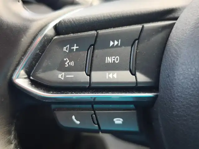 マツダ マツダ６セダン 20S 愛媛県 2019(令1)年 5.4万km ソニックシルバーM 純正8型ナビ/バックモニター/ETC/クルーズコントロール/前後パーキングセンサー/衝突被害軽減ブレーキ/後退時ブレーキサポート/AT誤後発進抑制/車線逸脱警報/ブラインドスポットモニタリング/交通標識認識システム/ステアリング連動LEDヘッドランプ/革巻きステアリング/パドルシフト/純正17インチアルミホイール/スマートキー/プッシュエンジンスタート/禁煙車