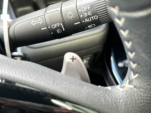 ホンダ Ｎ ＢＯＸ カスタム L ターボ スタイル+ブラック 広島県 2023(令5)年 2.1万km プラチナホワイトパール 禁煙/ターボ/ホンダセンシング/●衝突軽減ブレーキ（CMBS）/●誤発進抑制機能/●歩行者事故低減ステアリング/●路外逸脱抑制機能/●渋滞追従機能付アダプティブクルーズコントロール（ACC）/●車線維持支援システム（LKAS）/●先行車発進お知らせ機能/●標識認識機能/●後方誤発進抑制機能/●オートハイビーム/純正ナビ（VXM-234VFi）/・フルセグ/CD/DVD/SD/MusicRack/Bluetooth/バックカメラ/両側パワースライドドア/革巻きステアリング/ステアリングスイッチ/パドルシフト/ハーフレザーシート/シートヒーター/オートリトラミラー/LEDヘッドライト/フォグランプ/電動パーキングブレーキ/ブレーキホールド/ロールサンシェード/スマートキー/プッシュスタート/スペアキー/純正フロアマット/ドライブレコーダー/ETC/W+サイド+カーテンエアバック