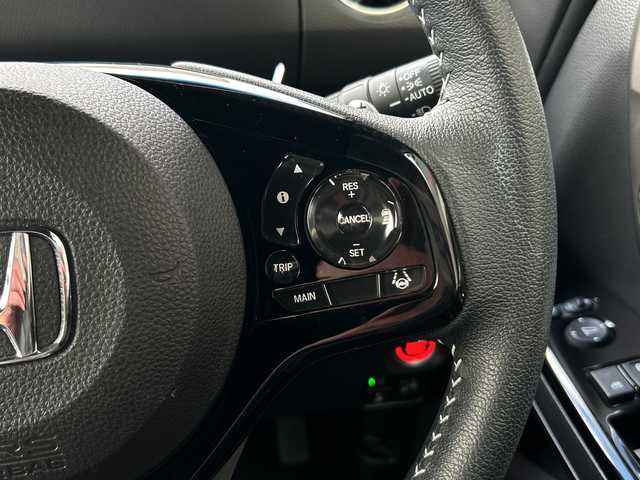 ホンダ Ｎ ＢＯＸ カスタム L ターボ スタイル+ブラック 広島県 2023(令5)年 2.1万km プラチナホワイトパール 禁煙/ターボ/ホンダセンシング/●衝突軽減ブレーキ（CMBS）/●誤発進抑制機能/●歩行者事故低減ステアリング/●路外逸脱抑制機能/●渋滞追従機能付アダプティブクルーズコントロール（ACC）/●車線維持支援システム（LKAS）/●先行車発進お知らせ機能/●標識認識機能/●後方誤発進抑制機能/●オートハイビーム/純正ナビ（VXM-234VFi）/・フルセグ/CD/DVD/SD/MusicRack/Bluetooth/バックカメラ/両側パワースライドドア/革巻きステアリング/ステアリングスイッチ/パドルシフト/ハーフレザーシート/シートヒーター/オートリトラミラー/LEDヘッドライト/フォグランプ/電動パーキングブレーキ/ブレーキホールド/ロールサンシェード/スマートキー/プッシュスタート/スペアキー/純正フロアマット/ドライブレコーダー/ETC/W+サイド+カーテンエアバック