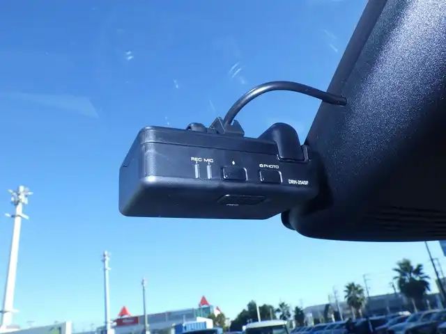 ホンダ フリード ハイブリット e:HEV AIR EX 千葉県 2025(令7)年 0.1千km プラチナホワイトパール ホンダセンシング/・衝突軽減ブレーキ（CMBS）/・車線維持支援システム（LKAS）/・アダプティブクルーズコントロール（ACC）/・ブラインドスポットインフォメーション/・後方誤発進抑制機能/・誤発進抑制機能/両側パワースライドドア/ハーフレザーシート/前席シートヒーター/純正コネクトナビ/地デジTV/【Bluetooth接続】/バックカメラ/革巻きステアリング/ステアリングスイッチ/LEDヘッドライト/ウインカーミラー/リアコーナーセンサー/純正15インチアルミホイル/サイド/カーテンエアバッグ/Honda スマートキー