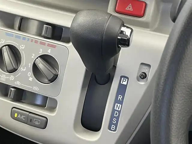 ダイハツ ミラ イース X リミテッド SAⅢ 埼玉県 2019(平31)年 1.1万km ダレクブルー スマートアシスト３　純正８インチナビ　バックカメラ　ＥＴＣ　ドライブレコーダー　ヘッドライトレベライザー　純正フロアマット　Ｂｌｕｅｔｏｏｔｈ　エアコン　リモコンキー　オートハイビーム　ＬＥＤライト