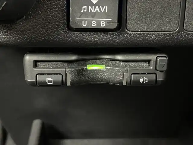 ダイハツ ミラ イース X リミテッド SAⅢ 埼玉県 2019(平31)年 1.1万km ダレクブルー スマートアシスト３　純正８インチナビ　バックカメラ　ＥＴＣ　ドライブレコーダー　ヘッドライトレベライザー　純正フロアマット　Ｂｌｕｅｔｏｏｔｈ　エアコン　リモコンキー　オートハイビーム　ＬＥＤライト