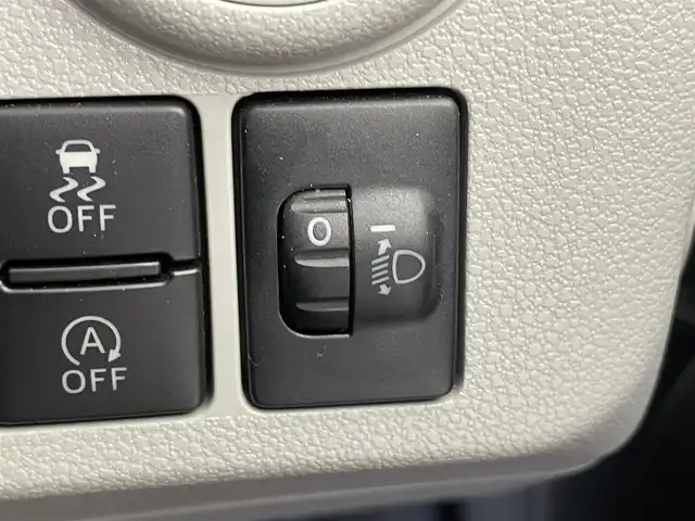 ダイハツ ミラ イース X リミテッド SAⅢ 埼玉県 2019(平31)年 1.1万km ダレクブルー スマートアシスト３　純正８インチナビ　バックカメラ　ＥＴＣ　ドライブレコーダー　ヘッドライトレベライザー　純正フロアマット　Ｂｌｕｅｔｏｏｔｈ　エアコン　リモコンキー　オートハイビーム　ＬＥＤライト