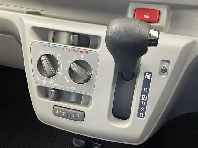 ダイハツ ミラ イース X リミテッド SAⅢ 埼玉県 2019(平31)年 1.1万km ダレクブルー スマートアシスト３　純正８インチナビ　バックカメラ　ＥＴＣ　ドライブレコーダー　ヘッドライトレベライザー　純正フロアマット　Ｂｌｕｅｔｏｏｔｈ　エアコン　リモコンキー　オートハイビーム　ＬＥＤライト