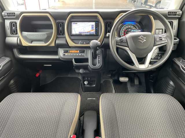 スズキ ハスラー HYBRID G 広島県 2025(令7)年 0.5万km ソフトベージュメタリック 禁煙/スズキセーフティーサポート/・デュアルセンサーブレーキサポート/・ハイビームアシスト/・車線逸脱警報機能/・誤発進抑制機能/・ふらつき警報機能/・先行車発進お知らせ機能/・後退時ブレーキサポート/・後方誤発進抑制機能/社外SDナビ/・CD/SD/BT/ワンセグ/レーダークルーズコントロール/シートヒーター（D/N席）/LEDヘッドライト/オートライト/ヘッドライトレベライザー/スマートキー/プッシュスタート/ETC/アイドリングストップ/純正フロアマット