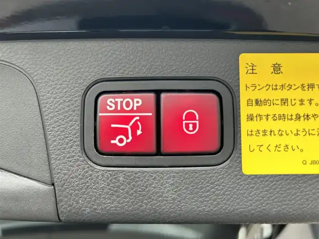 車両画像11