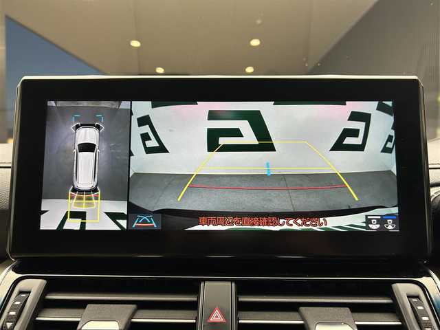 トヨタ ランドクルーザー ZX 鹿児島県 2023(令5)年 0.9万km グレーメタリック ワンオーナー/禁煙車/メーカーＯＰナビ（ＣＤ／ＤＶＤ／ＡｐｐｌｅＣａｒＰｌａｙ／ＡｎｄｒｏｉｄＡｕｔｏ／Ｂｌｕｅｔｏｏｔｈ）/チルト＆スライド電動ムーンルーフ/パノラミックビューモニター/トヨタセーフティセンス/プリクラッシュセーフティ/レーントレーシングアシスト/レーンディパーチャーアラート/レーダークルーズコントロール/アダプティブハイビームシステム/ロードサインアシスト/ドライバー異常時対応システム/プロアクティブドライビングアシスト/発進遅れ告知機能/ブラインドスポットモニター/電動パーキングブレーキ/オートブレーキホールド/ヘッドアップディスプレイ/本革巻きステアリング/チルト＆テレスコピックステアリング/ステアリングヒーター/ステアリングリモコン/シートベンチレーション/前席パワーシート/運転席シートメモリ/オールオートウィンドウ/LEDヘッドライト/フロントフォグライト/自動防眩式インナー/電動格納ミラー/純正20インチアルミホイール/ビルトインETC/前後ドライブレコーダー/保証書/取扱説明書