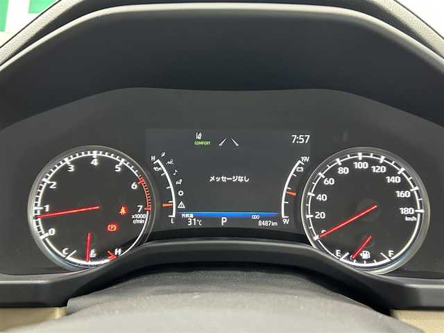 トヨタ ランドクルーザー ZX 鹿児島県 2023(令5)年 0.9万km グレーメタリック ワンオーナー/禁煙車/メーカーＯＰナビ（ＣＤ／ＤＶＤ／ＡｐｐｌｅＣａｒＰｌａｙ／ＡｎｄｒｏｉｄＡｕｔｏ／Ｂｌｕｅｔｏｏｔｈ）/チルト＆スライド電動ムーンルーフ/パノラミックビューモニター/トヨタセーフティセンス/プリクラッシュセーフティ/レーントレーシングアシスト/レーンディパーチャーアラート/レーダークルーズコントロール/アダプティブハイビームシステム/ロードサインアシスト/ドライバー異常時対応システム/プロアクティブドライビングアシスト/発進遅れ告知機能/ブラインドスポットモニター/電動パーキングブレーキ/オートブレーキホールド/ヘッドアップディスプレイ/本革巻きステアリング/チルト＆テレスコピックステアリング/ステアリングヒーター/ステアリングリモコン/シートベンチレーション/前席パワーシート/運転席シートメモリ/オールオートウィンドウ/LEDヘッドライト/フロントフォグライト/自動防眩式インナー/電動格納ミラー/純正20インチアルミホイール/ビルトインETC/前後ドライブレコーダー/保証書/取扱説明書
