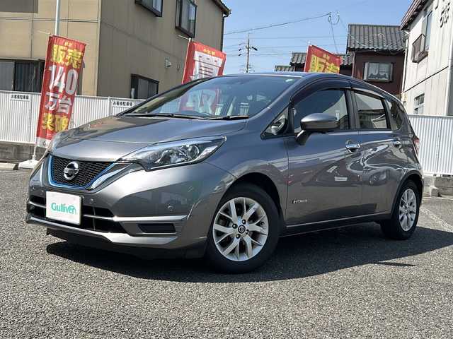 日産 ノート e－パワー X 岐阜県 2018(平30)年 9.9万km ダークメタルグレー 純正ディーラーナビ/MM318D-W/ワンセグTV/BT/SD/DVD/CD/FM/AM/バックカメラ/アラウンドビューモニター/ETC2.0/デジタルインナーミラー/衝突被害軽減装置/横滑り防止機能/レーンキープアシスト/プッシュスタート/純正フロアマット/純正ドアバイザー/電動格納ウインカーミラー