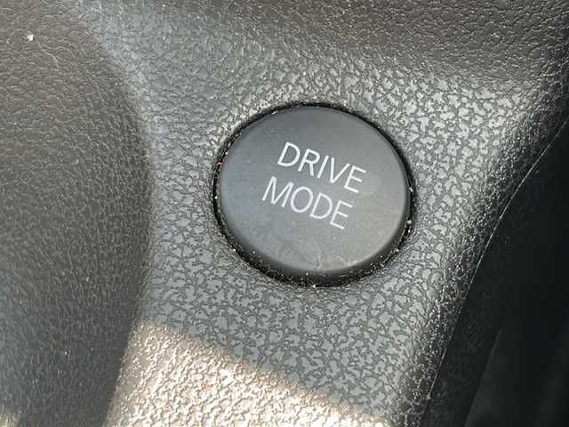日産 ノート e－パワー X 岐阜県 2018(平30)年 9.9万km ダークメタルグレー 純正ディーラーナビ/MM318D-W/ワンセグTV/BT/SD/DVD/CD/FM/AM/バックカメラ/アラウンドビューモニター/ETC2.0/デジタルインナーミラー/衝突被害軽減装置/横滑り防止機能/レーンキープアシスト/プッシュスタート/純正フロアマット/純正ドアバイザー/電動格納ウインカーミラー