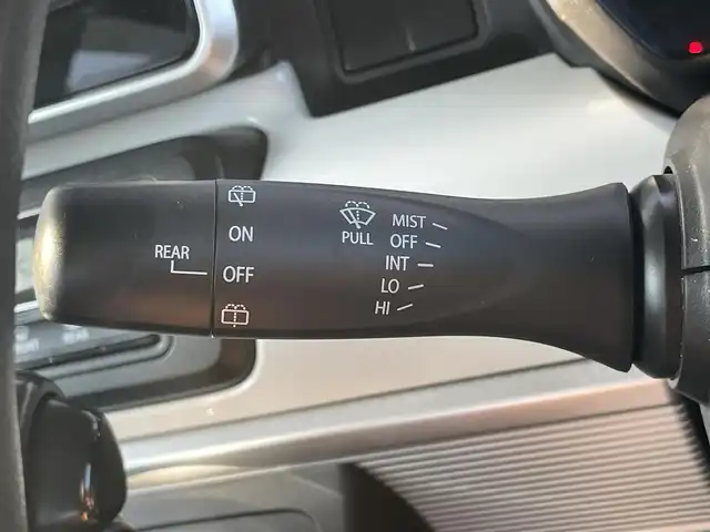 スズキ スペーシア HYBRID X 千葉県 2019(令1)年 3.9万km ピュアホワイトP デュアルカメラブレーキサポート/レーンキープアシスト/社外7インチナビ（MDV-D206）/バックカメラ/コーナーセンサー(後)/両側パワースライドドア/シートヒーター(D席)/ハロゲンヘッドライト/オートライト/オートハイビーム/スマートキー/プッシュスタート/フロアマット/電動格納ミラー