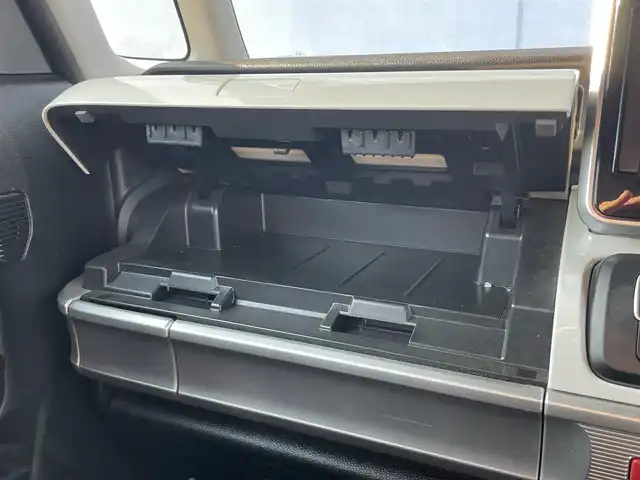 スズキ スペーシア HYBRID X 千葉県 2019(令1)年 3.9万km ピュアホワイトP デュアルカメラブレーキサポート/レーンキープアシスト/社外7インチナビ（MDV-D206）/バックカメラ/コーナーセンサー(後)/両側パワースライドドア/シートヒーター(D席)/ハロゲンヘッドライト/オートライト/オートハイビーム/スマートキー/プッシュスタート/フロアマット/電動格納ミラー