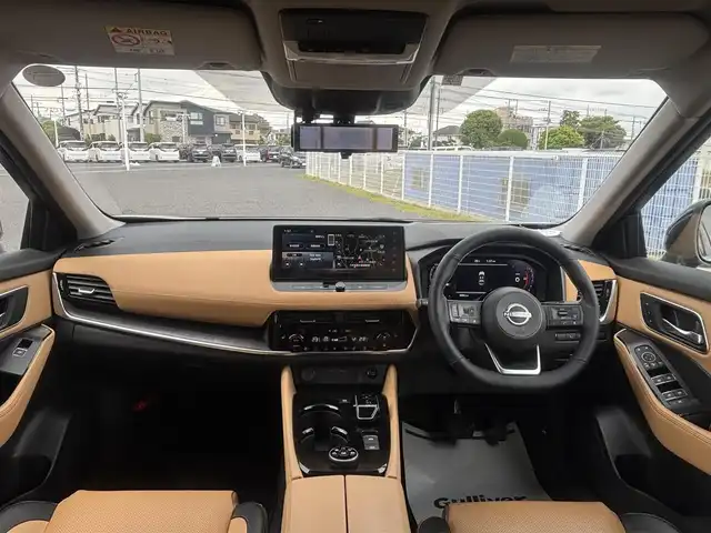 日産 エクストレイル G e－4ORCE 千葉県 2022(令4)年 0.5万km ブリリアントホワイトパール/スーパーブラック 2トーン 日産コネクトナビ/(TV/Bluetooth/AM/FM)/全方位カメラ/プロパイロット/衝突被害軽減システム/車線逸脱警報/クルーズコントロール/電動リアゲート/レザーシート/横滑り防止装置/ETC2.0/ドライブレコーダー/LEDヘッドライト/フォグランプ/オートライト/ウィンカーミラー/電動格納ミラー/純正19インチAW/シートヒーター/シートリフター/ステアリングヒーター/プッシュスタート/スマートキー/フロアマット/スペアキー/取扱説明書/保証書