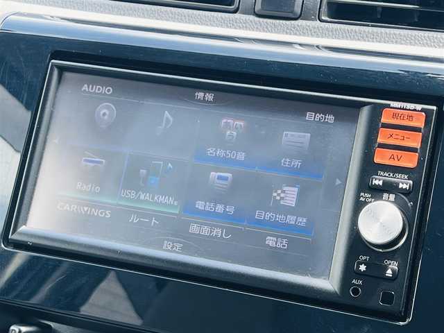 日産 デイズ S 大分県 2013(平25)年 5.7万km クールシルバー 日産オリジナルナビゲーション(MM113D-W)/【フルセグTV/Bluetooth/CD/AMFMラジオ】/外部端子接続：USB/AUX/バックカメラ/ETC/ヘッドライトリベライザー/アイドリングストップ/D席バニティミラー/リモコンキー1本/メカニカルキー1本/純正フロアマット/純正ドアバイザー/保証書/取扱説明書