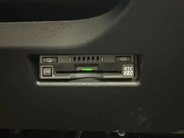 トヨタ アクア S スタイルブラック 愛知県 2019(平31)年 4.9万km ブラックマイカ 禁煙車/純正9インチナビ/（CD/DVD/Bluetooth/フルセグTV/AM/FM/SD）/バックカメラ/トヨタセーフティセンス/・プリクラッシュセーフティ/・レーンディパーチャーアラート/・オートマチックハイビーム/・クリアランスソナー/・誤発進抑制機能/ETC2.0/純正ドライブレコーダー/シートヒーター/純正15インチアルミホイール/スマートキー/純正フロアマット/LEDヘッドライト/フロントフォグライト/横滑り防止装置