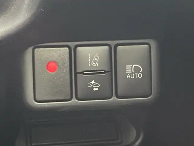 トヨタ アクア S スタイルブラック 愛知県 2019(平31)年 4.9万km ブラックマイカ 禁煙車/純正9インチナビ/（CD/DVD/Bluetooth/フルセグTV/AM/FM/SD）/バックカメラ/トヨタセーフティセンス/・プリクラッシュセーフティ/・レーンディパーチャーアラート/・オートマチックハイビーム/・クリアランスソナー/・誤発進抑制機能/ETC2.0/純正ドライブレコーダー/シートヒーター/純正15インチアルミホイール/スマートキー/純正フロアマット/LEDヘッドライト/フロントフォグライト/横滑り防止装置