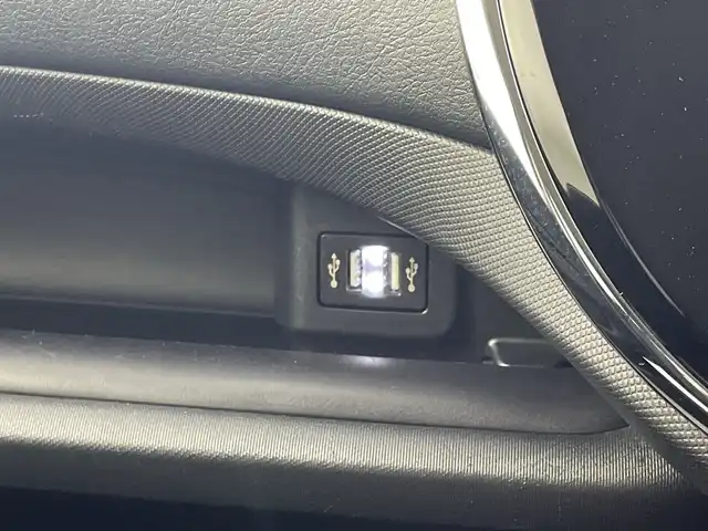 トヨタ アクア S スタイルブラック 愛知県 2019(平31)年 4.9万km ブラックマイカ 禁煙車/純正9インチナビ/（CD/DVD/Bluetooth/フルセグTV/AM/FM/SD）/バックカメラ/トヨタセーフティセンス/・プリクラッシュセーフティ/・レーンディパーチャーアラート/・オートマチックハイビーム/・クリアランスソナー/・誤発進抑制機能/ETC2.0/純正ドライブレコーダー/シートヒーター/純正15インチアルミホイール/スマートキー/純正フロアマット/LEDヘッドライト/フロントフォグライト/横滑り防止装置