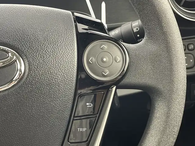 トヨタ アクア S スタイルブラック 愛知県 2019(平31)年 4.9万km ブラックマイカ 禁煙車/純正9インチナビ/（CD/DVD/Bluetooth/フルセグTV/AM/FM/SD）/バックカメラ/トヨタセーフティセンス/・プリクラッシュセーフティ/・レーンディパーチャーアラート/・オートマチックハイビーム/・クリアランスソナー/・誤発進抑制機能/ETC2.0/純正ドライブレコーダー/シートヒーター/純正15インチアルミホイール/スマートキー/純正フロアマット/LEDヘッドライト/フロントフォグライト/横滑り防止装置